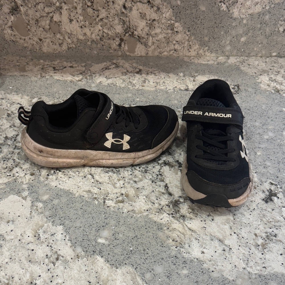 Under Armour Black and White Athletic Shoes